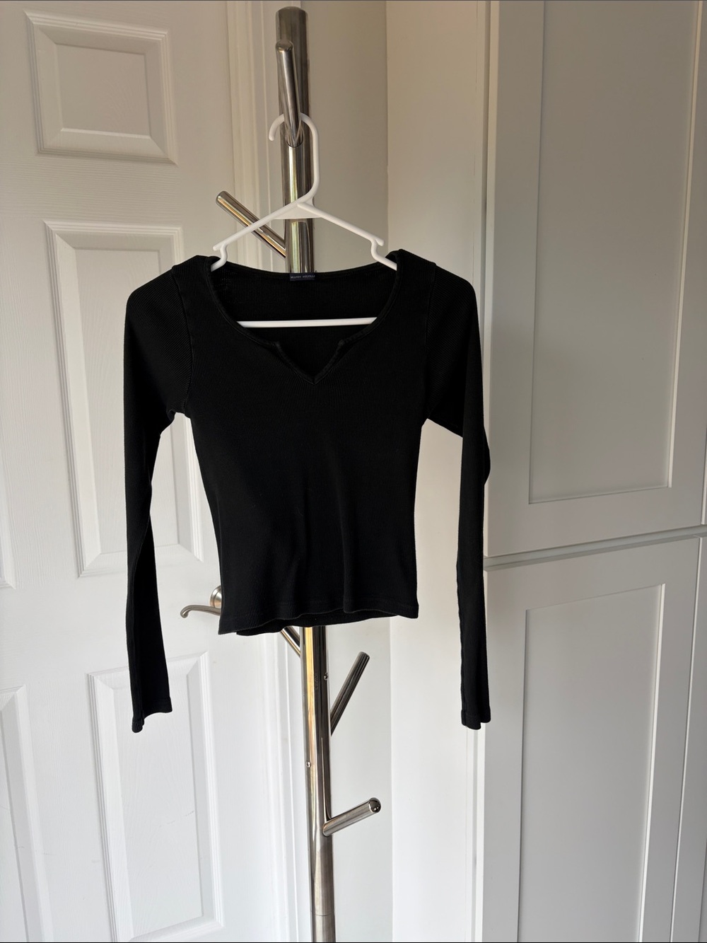 Brandy Melville Black Long-Sleeve V-Neck Top, One Size (ptp 13 1/2)